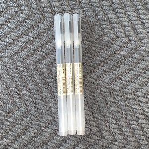 Brand new Muji 0.5 gel pens in black